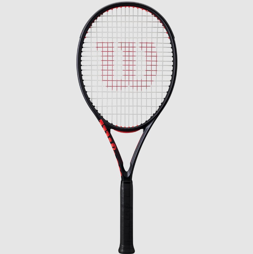 Wilson Ultra 100 V4 tennis racket